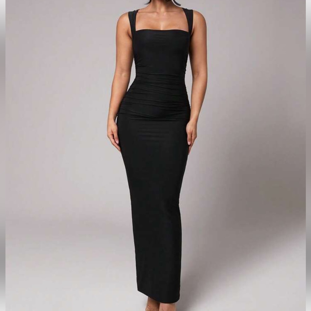 Black Square-Neck Ruched Dress